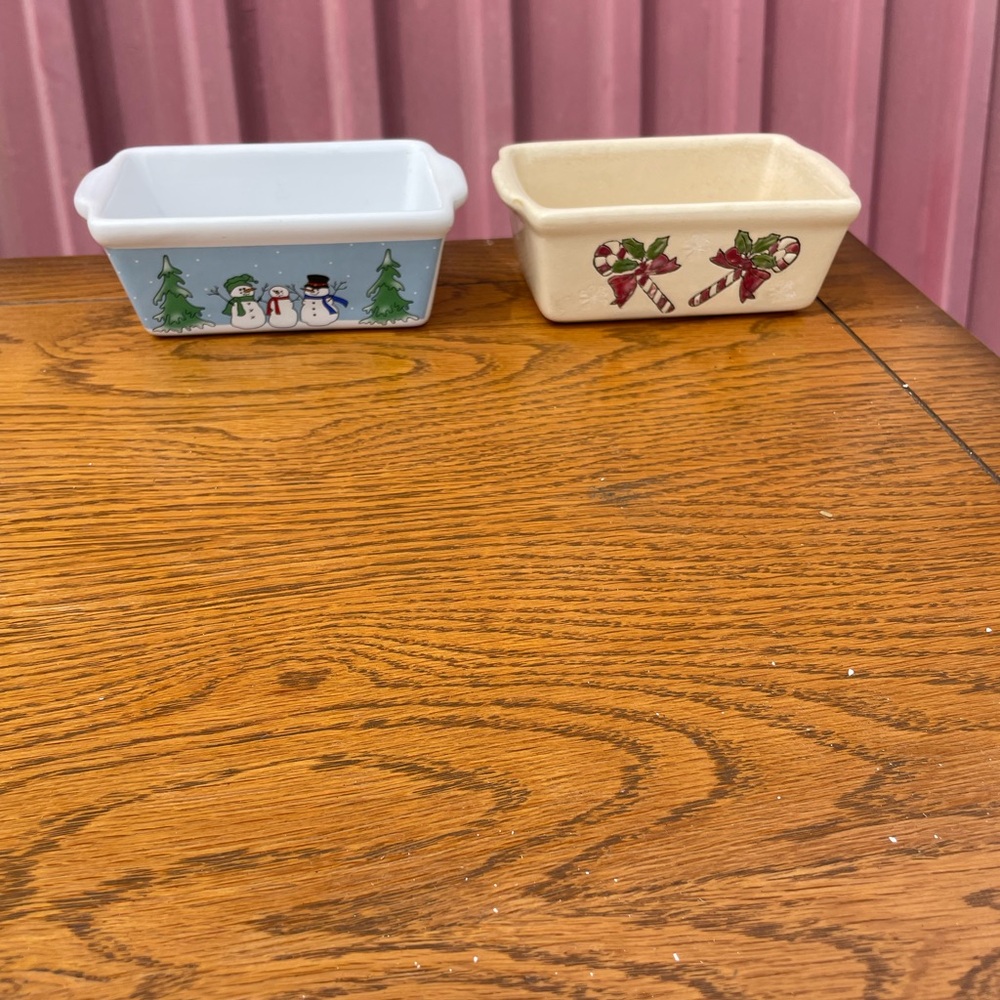 Set of 2 3 x 5” Garden Ridge Holiday Baking Dishes